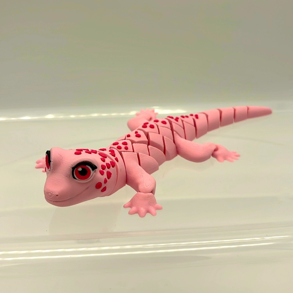 Articulated Pink Gecko 3D-Printed Fidget Toy Fun Collectible Stress…